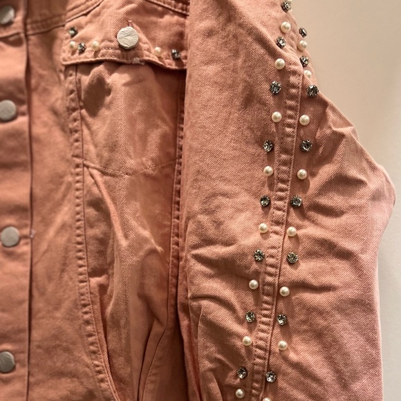 NWT Bibi boutique rhinestone and pearl embellished pink denim jacket - Picture 6 of 12
